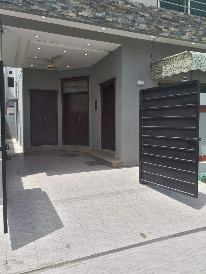 Fully Serviced Holiday Home Near Lahore Ring Road 외부 사진